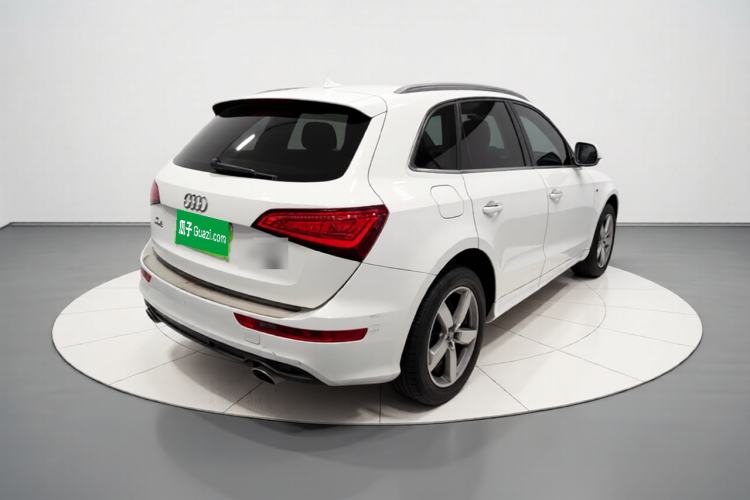 Used Audi Q5 2017 Plus 40 TFSI Ambition Model Rear Right 45 Deg