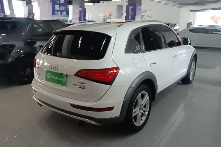 Used Audi Q5 2017 Plus 40 TFSI Technology Model Rear Right 45 Deg
