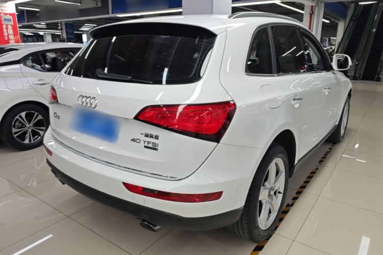 Used Audi Q5 2017 40 TFSI Ambition Edition Rear Right 45 Deg