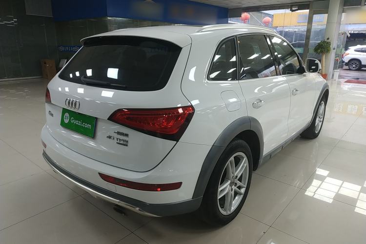 Used Audi Q5 2017 Plus 40 TFSI Technology Model Rear Right 45 Deg