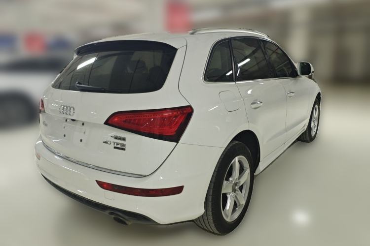 Used Audi Q5 2017 Plus 40 TFSI Ambition Model Rear Right 45 Deg