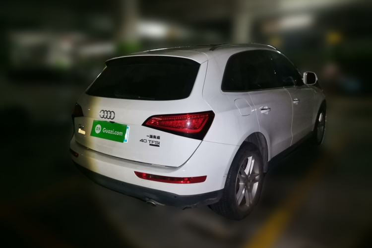 Used Audi Q5 2017 40 TFSI Technology Edition Rear Right 45 Deg