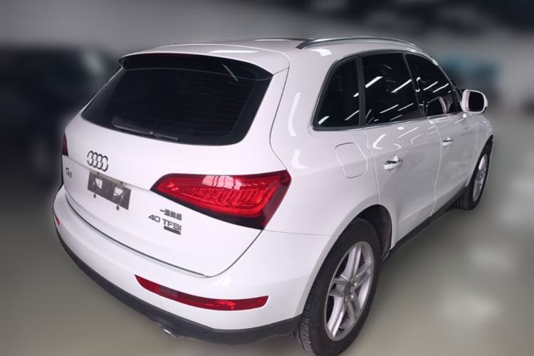 Used Audi Q5 2017 40 TFSI Technology Edition Rear Right 45 Deg