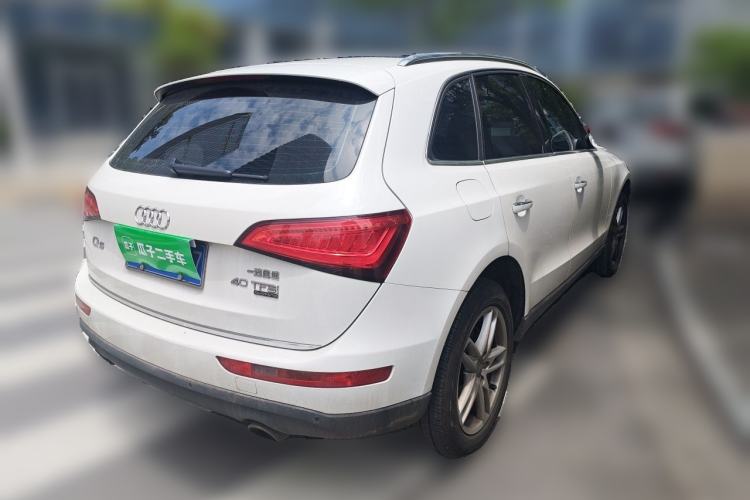 Used Audi Q5 2017 40 TFSI Technology Edition Rear Right 45 Deg
