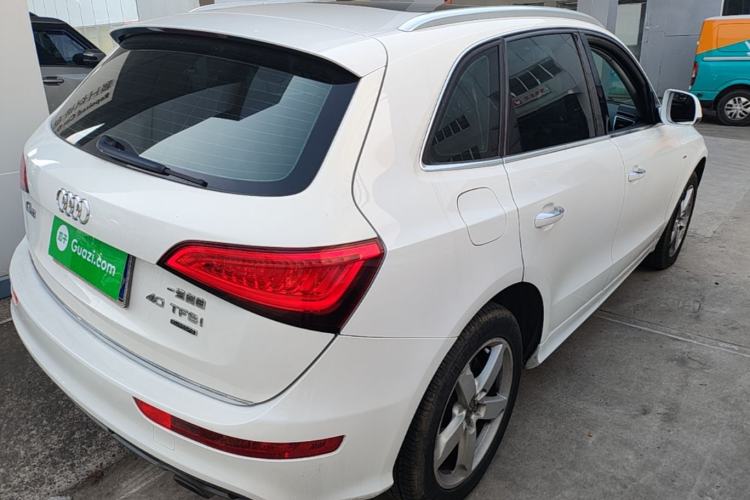 Used Audi Q5 2017 Plus 40 TFSI Ambition Model Rear Right 45 Deg