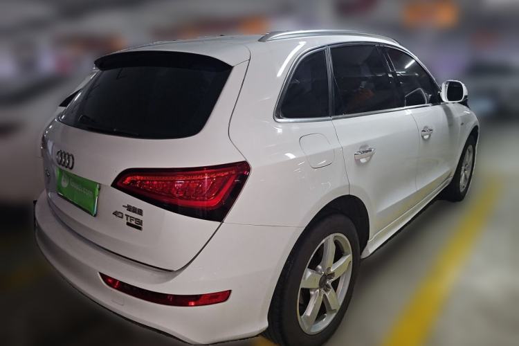 Used Audi Q5 2017 Plus 40 TFSI Ambition Model Rear Right 45 Deg
