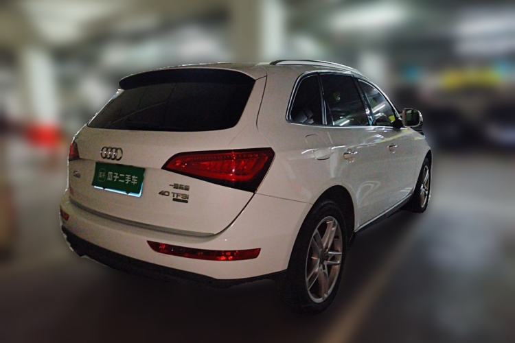Used Audi Q5 2017 40 TFSI Comfort Model Rear Right 45 Deg