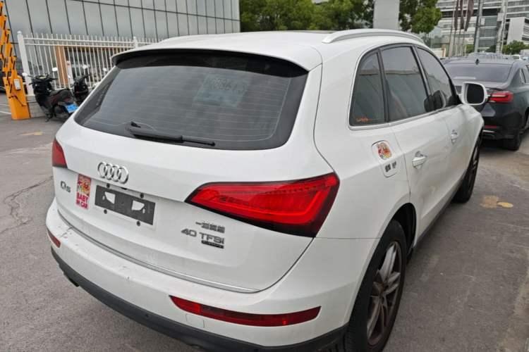 Used Audi Q5 2017 40 TFSI Technology Edition Rear Right 45 Deg