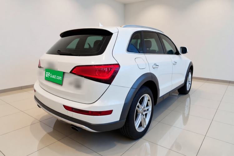 Used Audi Q5 2017 Plus 40 TFSI Technology Model Rear Right 45 Deg