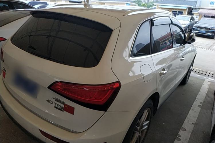 Used Audi Q5 2017 40 TFSI Comfort Model Rear Right 45 Deg