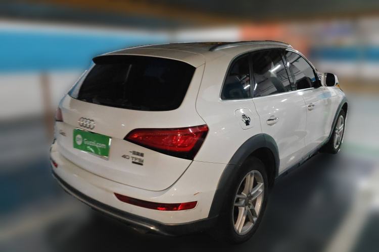 Used Audi Q5 2017 Plus 40 TFSI Technology Model Rear Right 45 Deg