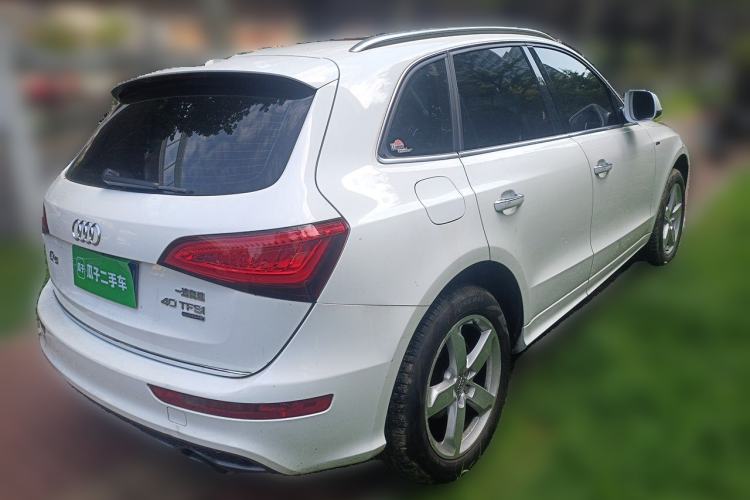 Used Audi Q5 2017 Plus 40 TFSI Ambition Model Rear Right 45 Deg