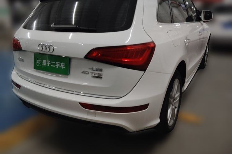 Used Audi Q5 2017 Plus 40 TFSI Ambition Model Rear Right 45 Deg