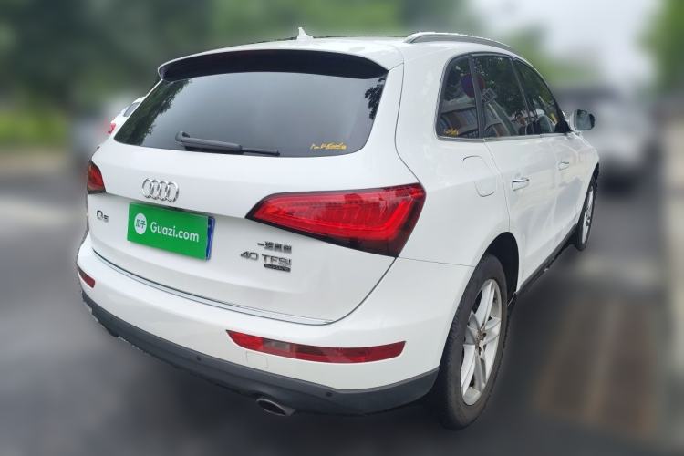 Used Audi Q5 2017 40 TFSI Comfort Model Rear Right 45 Deg