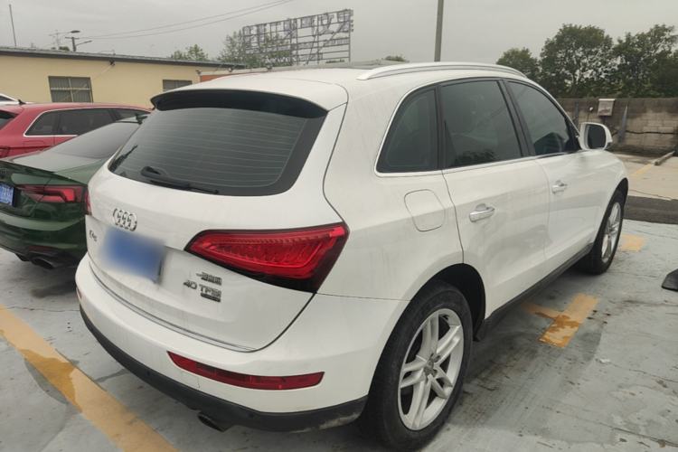 Used Audi Q5 2017 40 TFSI Technology Edition Rear Right 45 Deg