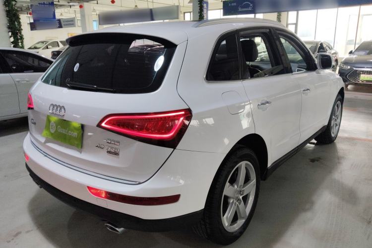 Used Audi Q5 2017 40 TFSI Ambition Edition Rear Right 45 Deg