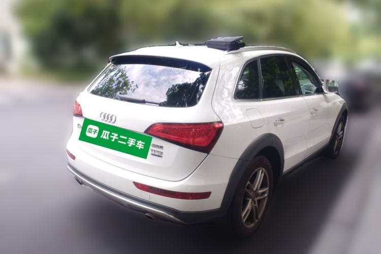 Used Audi Q5 2017 Plus 40 TFSI Comfort Model Rear Right 45 Deg