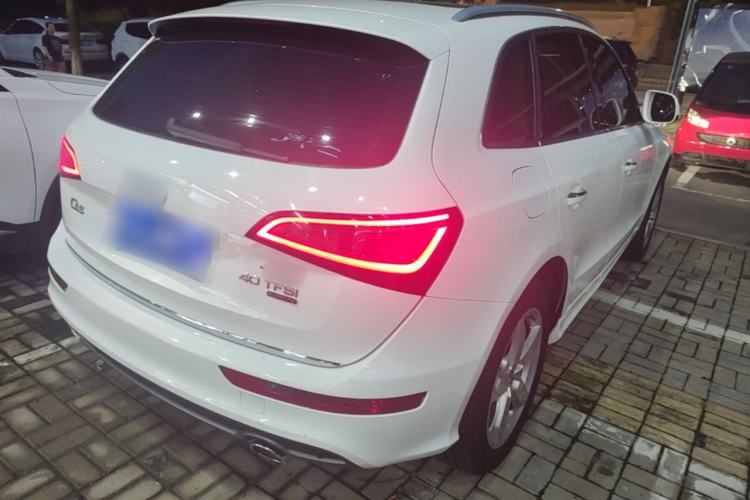 Used Audi Q5 2017 Plus 40 TFSI Ambition Model Rear Right 45 Deg