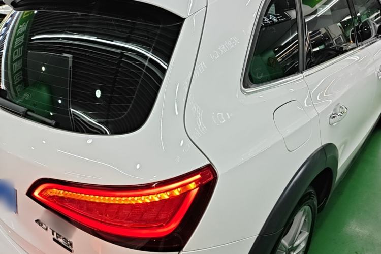Used Audi Q5 2017 Plus 40 TFSI Technology Model Rear Right 45 Deg