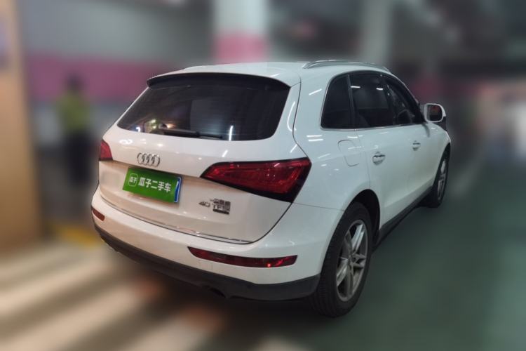 Used Audi Q5 2017 40 TFSI Technology Edition Rear Right 45 Deg