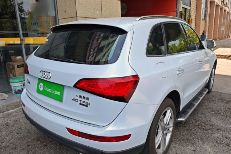 Used Audi Q5 2017 40 TFSI Technology Edition Rear Right 45 Deg