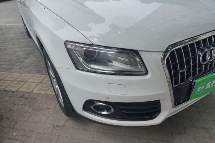 Used Audi Q5 2017 Plus 40 TFSI Ambition Model Right Front Headlight