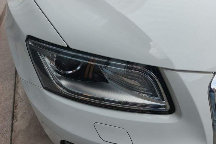 Used Audi Q5 2017 40 TFSI Technology Edition Right Front Headlight