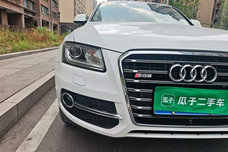 Used Audi Q5 2017 40 TFSI Ambition Edition Right Front Headlight