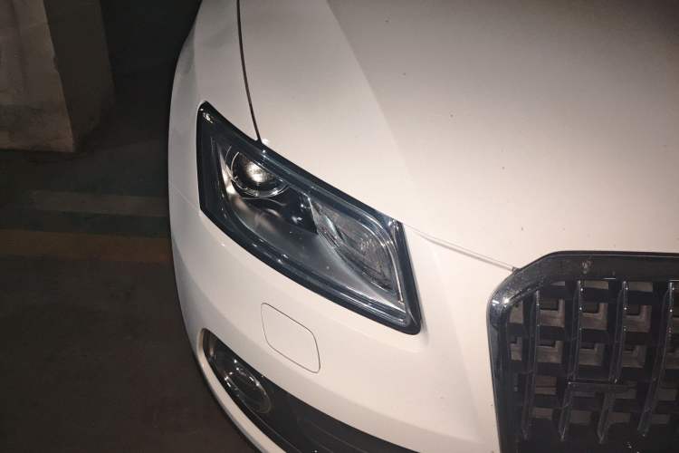 Used Audi Q5 2017 Plus 40 TFSI Ambition Model Right Front Headlight