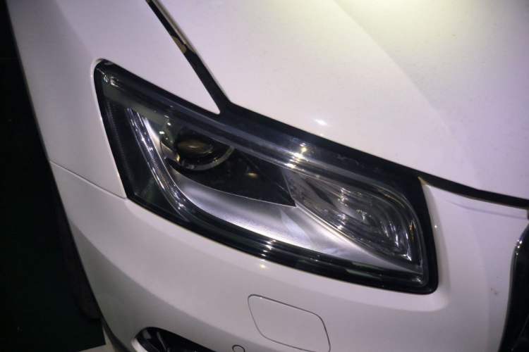Used Audi Q5 2017 Plus 40 TFSI Technology Model Right Front Headlight