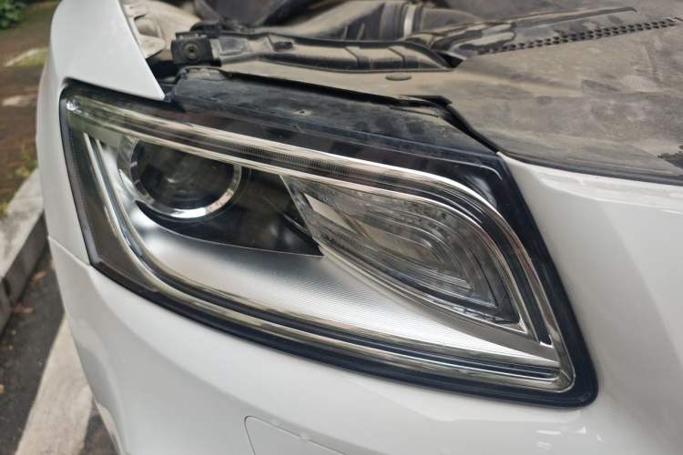 Used Audi Q5 2017 Plus 40 TFSI Ambition Model Right Front Headlight