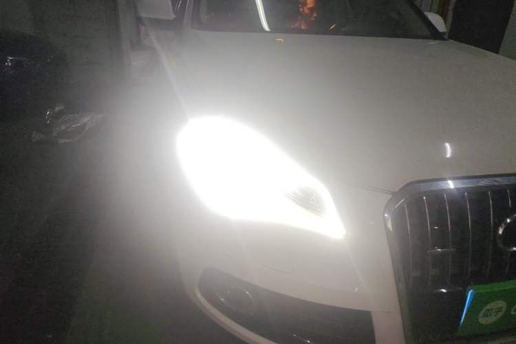 Used Audi Q5 2017 40 TFSI Technology Edition Right Front Headlight