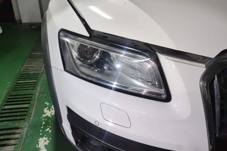 Used Audi Q5 2017 Plus 40 TFSI Technology Model Right Front Headlight