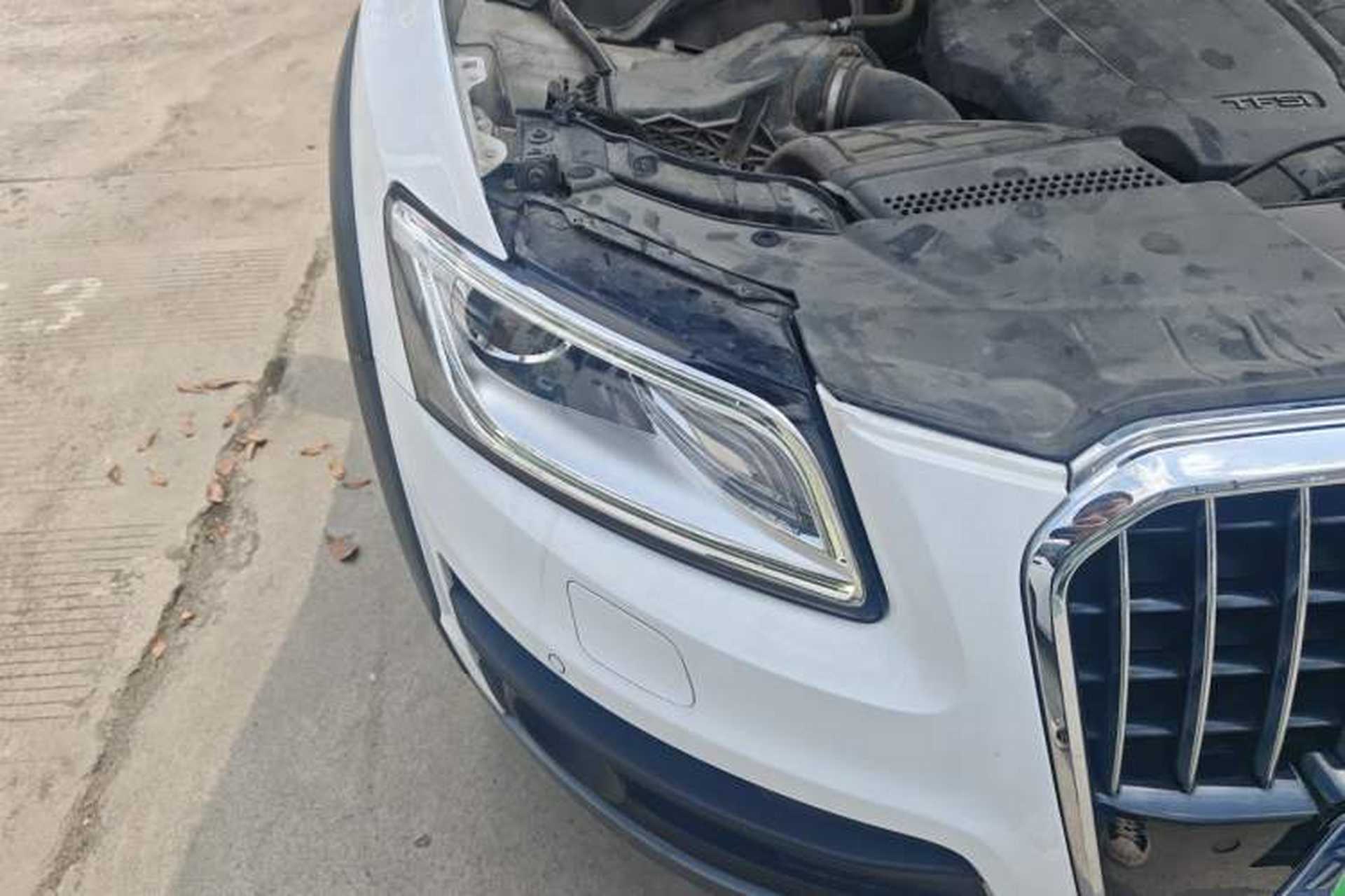 Used Audi Q5 2017 Plus 40 TFSI Technology Model Right Front Headlight