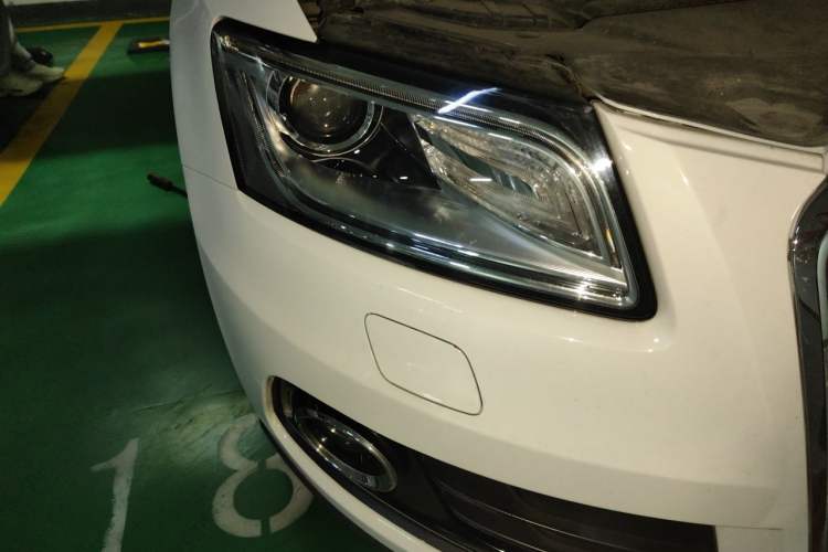 Used Audi Q5 2017 40 TFSI Ambition Edition Right Front Headlight