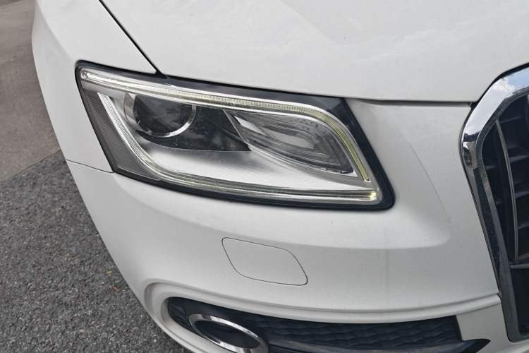 Used Audi Q5 2017 40 TFSI Technology Edition Right Front Headlight