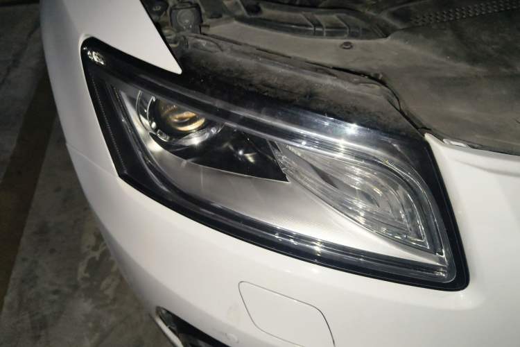 Used Audi Q5 2017 40 TFSI Ambition Edition Right Front Headlight