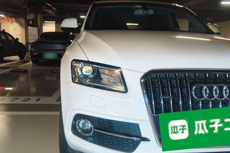 Used Audi Q5 2017 Plus 40 TFSI Ambition Model Right Front Headlight