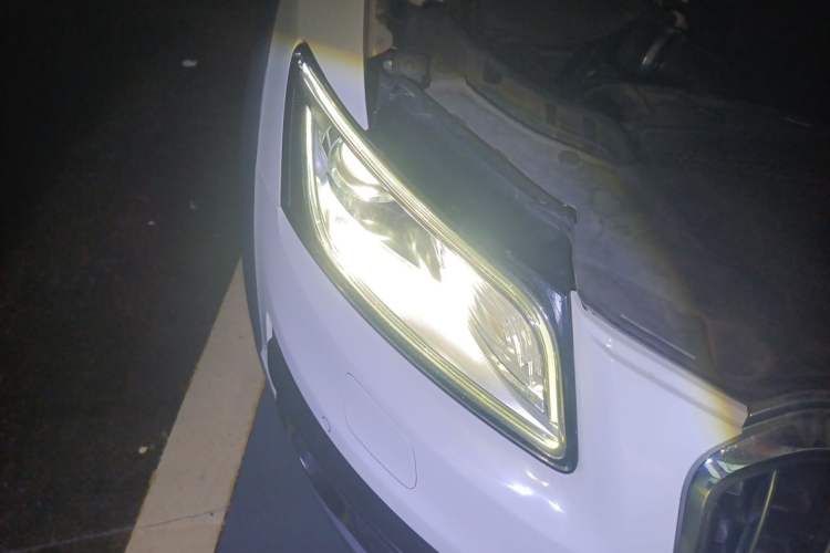 Used Audi Q5 2017 Plus 40 TFSI Technology Model Right Front Headlight