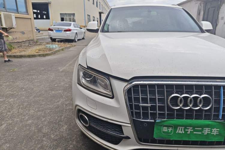 Used Audi Q5 2017 Plus 40 TFSI Ambition Model Right Front Headlight