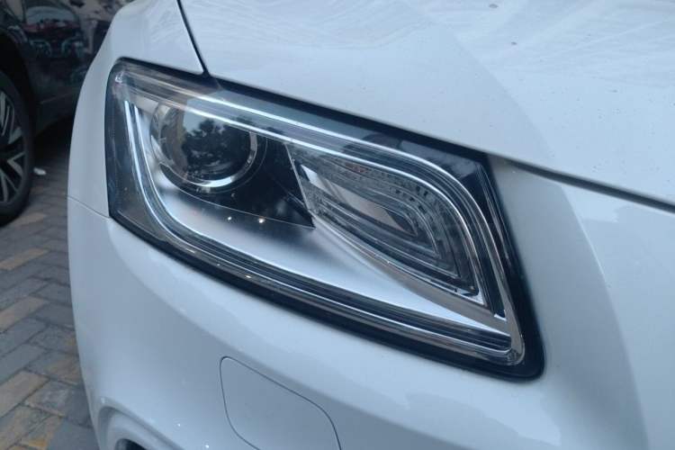 Used Audi Q5 2017 Plus 40 TFSI Ambition Model Right Front Headlight