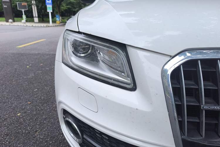 Used Audi Q5 2017 40 TFSI Ambition Edition Right Front Headlight