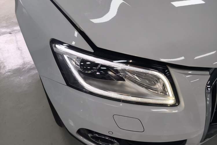 Used Audi Q5 2017 40 TFSI Technology Edition Right Front Headlight