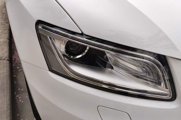 Used Audi Q5 2017 40 TFSI Technology Edition Right Front Headlight
