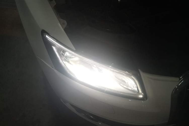 Used Audi Q5 2017 Plus 40 TFSI Ambition Model Right Front Headlight