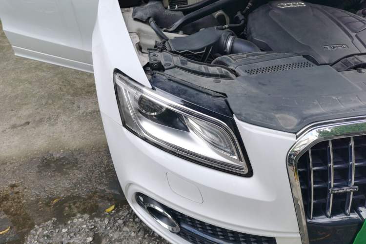 Used Audi Q5 2017 Plus 40 TFSI Ambition Model Right Front Headlight