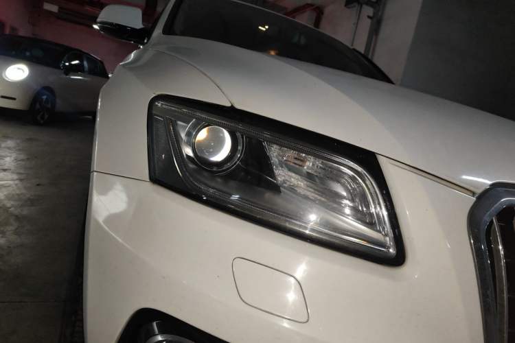 Used Audi Q5 2017 40 TFSI Ambition Edition Right Front Headlight