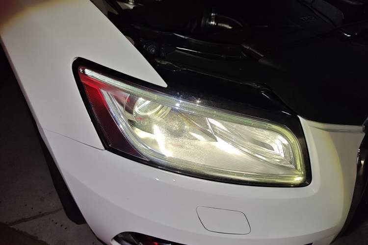 Used Audi Q5 2017 40 TFSI Ambition Edition Right Front Headlight