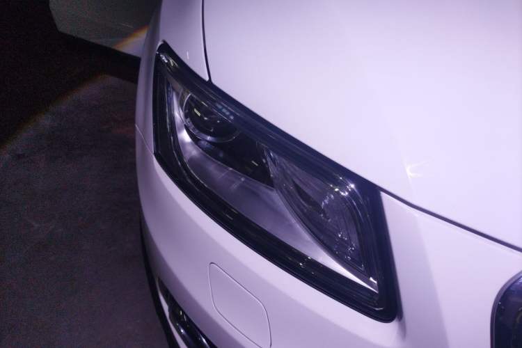 Used Audi Q5 2017 40 TFSI Ambition Edition Right Front Headlight