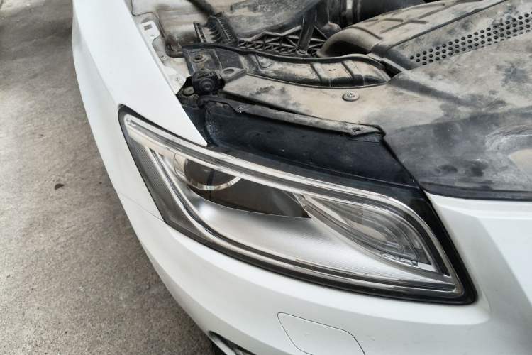 Used Audi Q5 2017 40 TFSI Ambition Edition Right Front Headlight